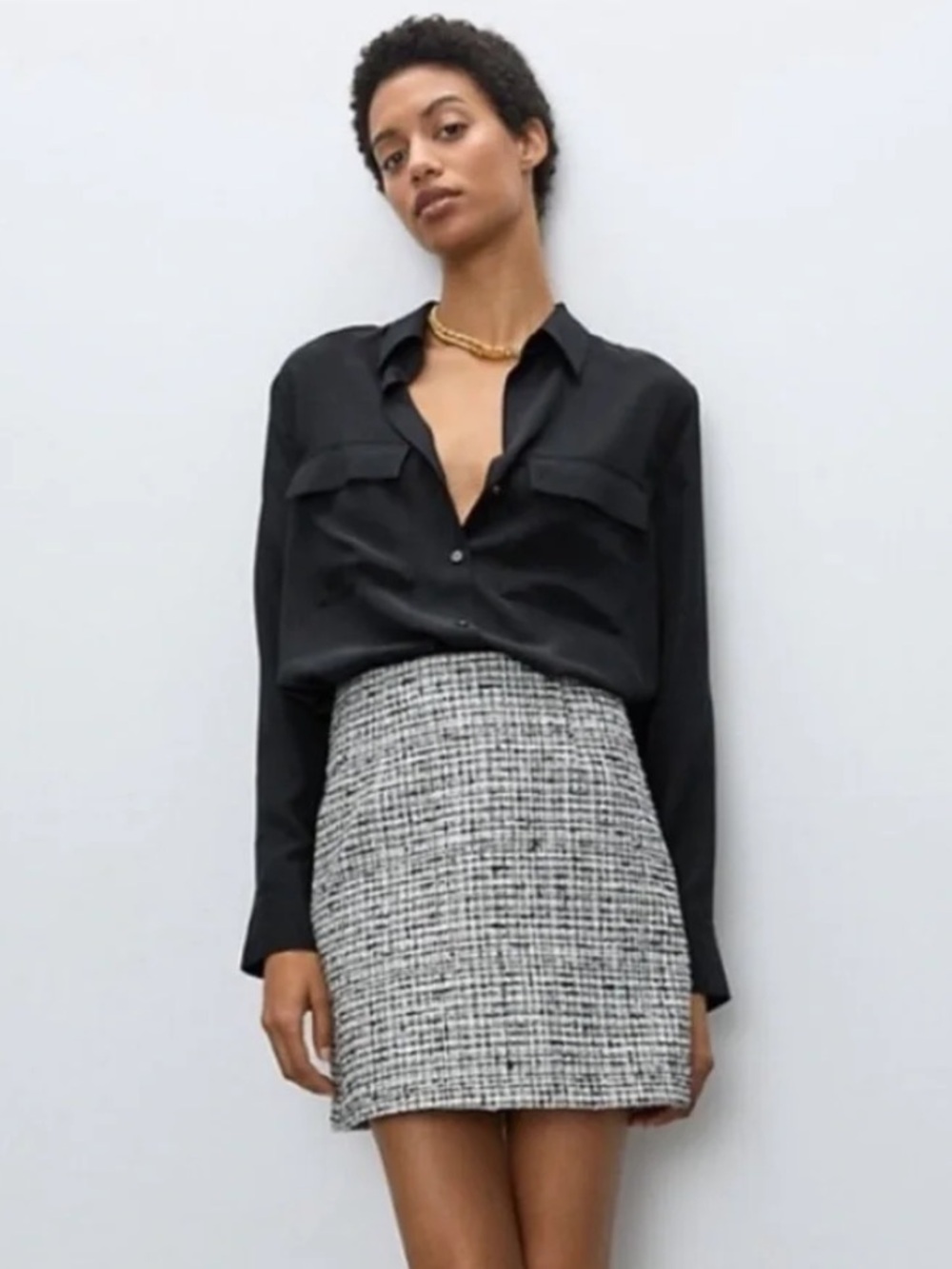 Like New Aritzia Mini Tweed Skirt Black White Babaton